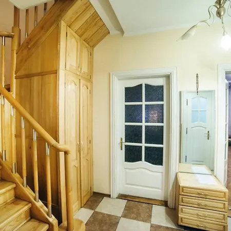 4 х кімнатні біля вокзалу Apartament *