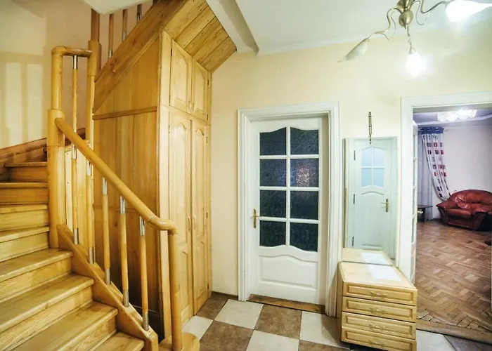 4 х кімнатні біля вокзалу Apartament *