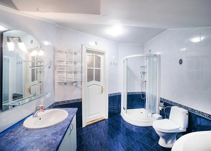 Apartament 4 х кімнатні біля вокзалу Lwów