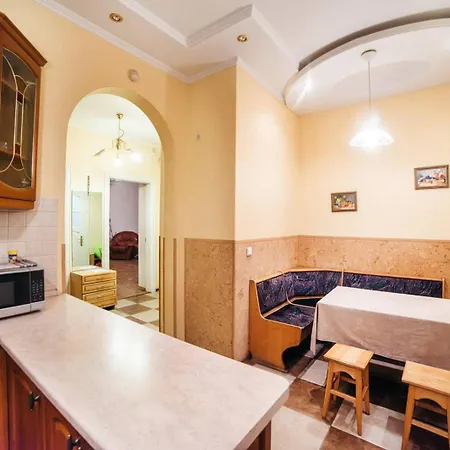 4 х кімнатні біля вокзалу *